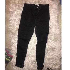 Black skinny jeans